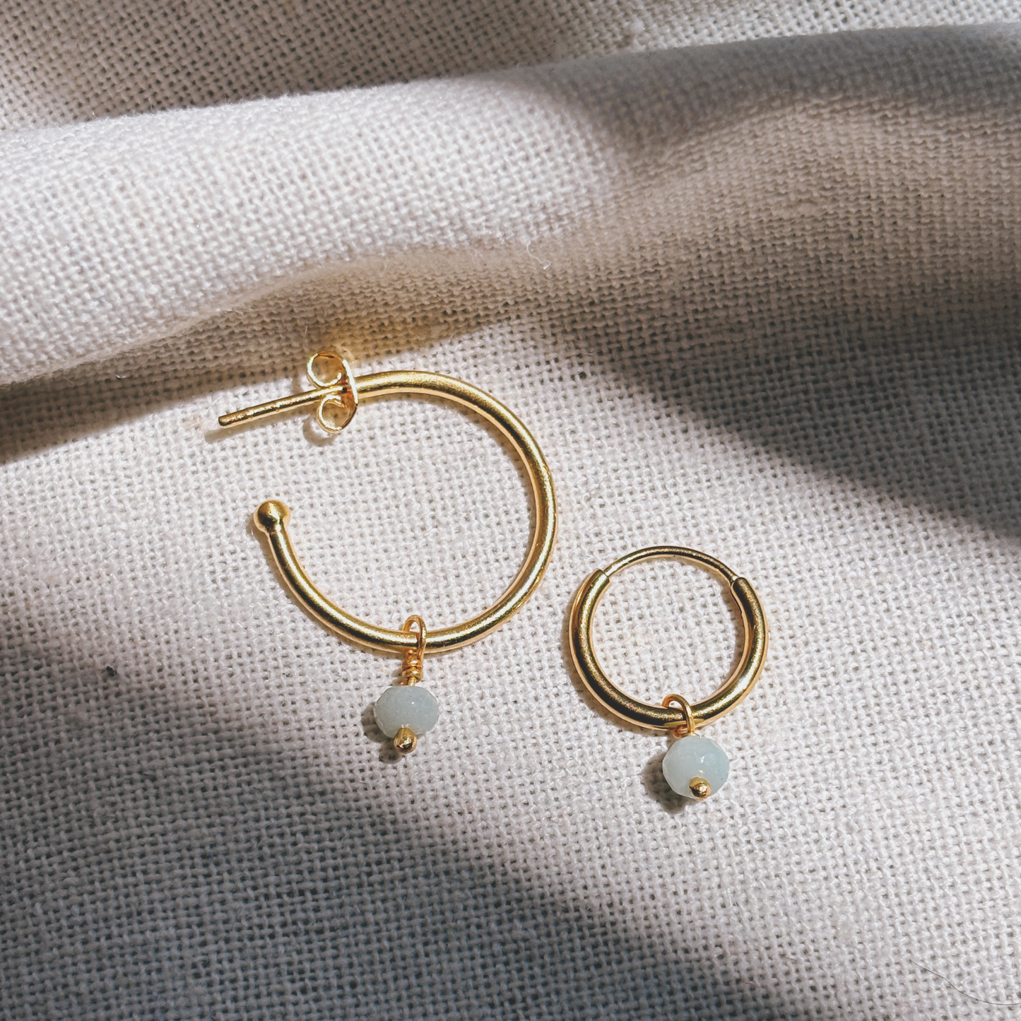 Hoops mit Amazonit gross flach Anhänger Ohrring | Earring Gold