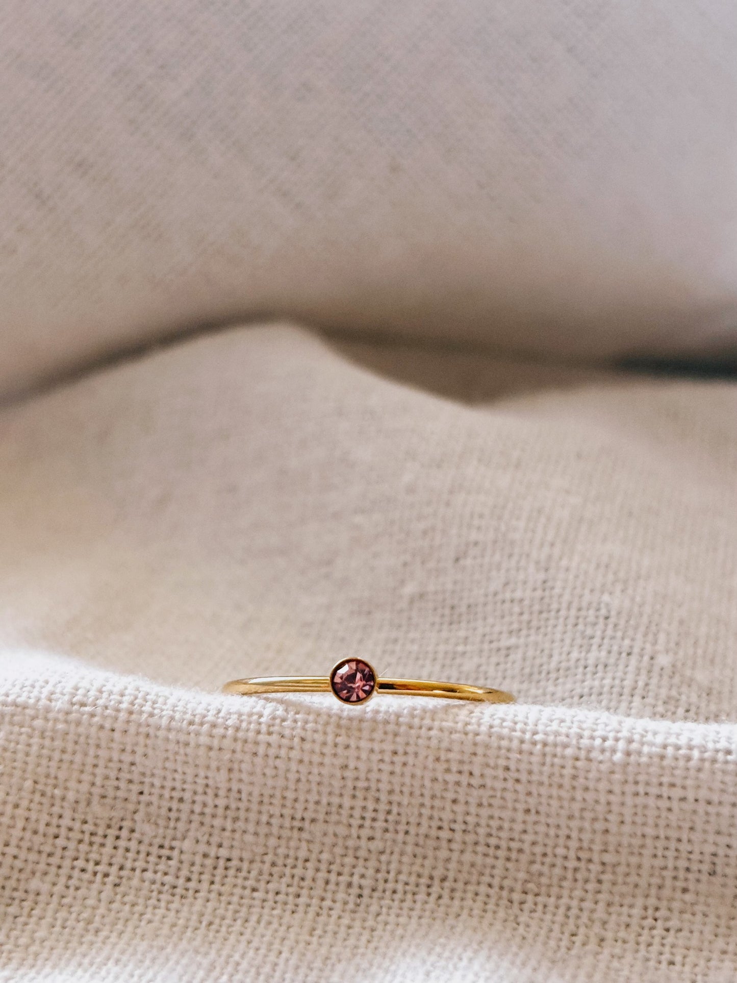RENA Pinke Glasperle Ring Gold