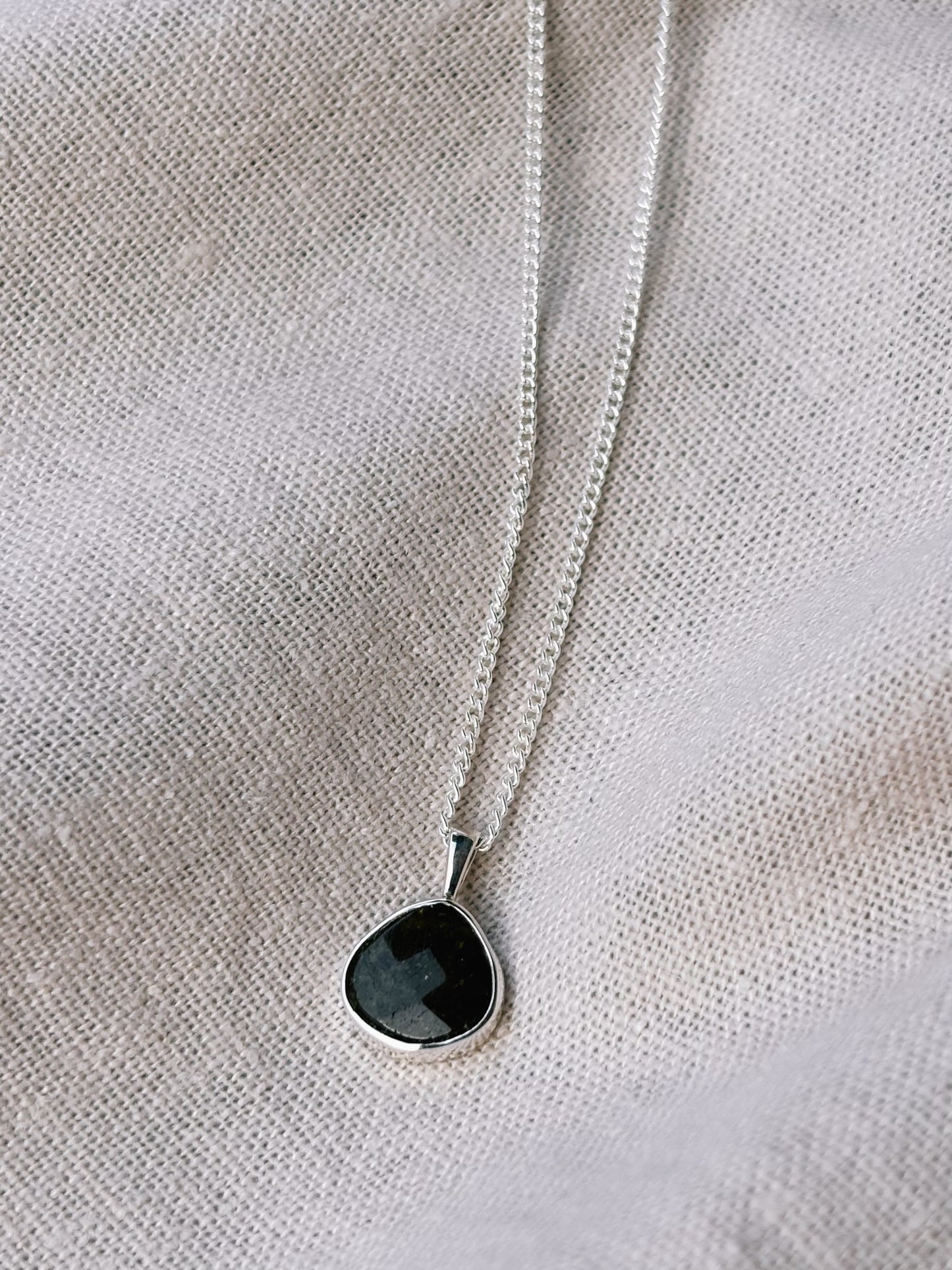 YUNA Grüner Granat Halskette | Necklace Silver
