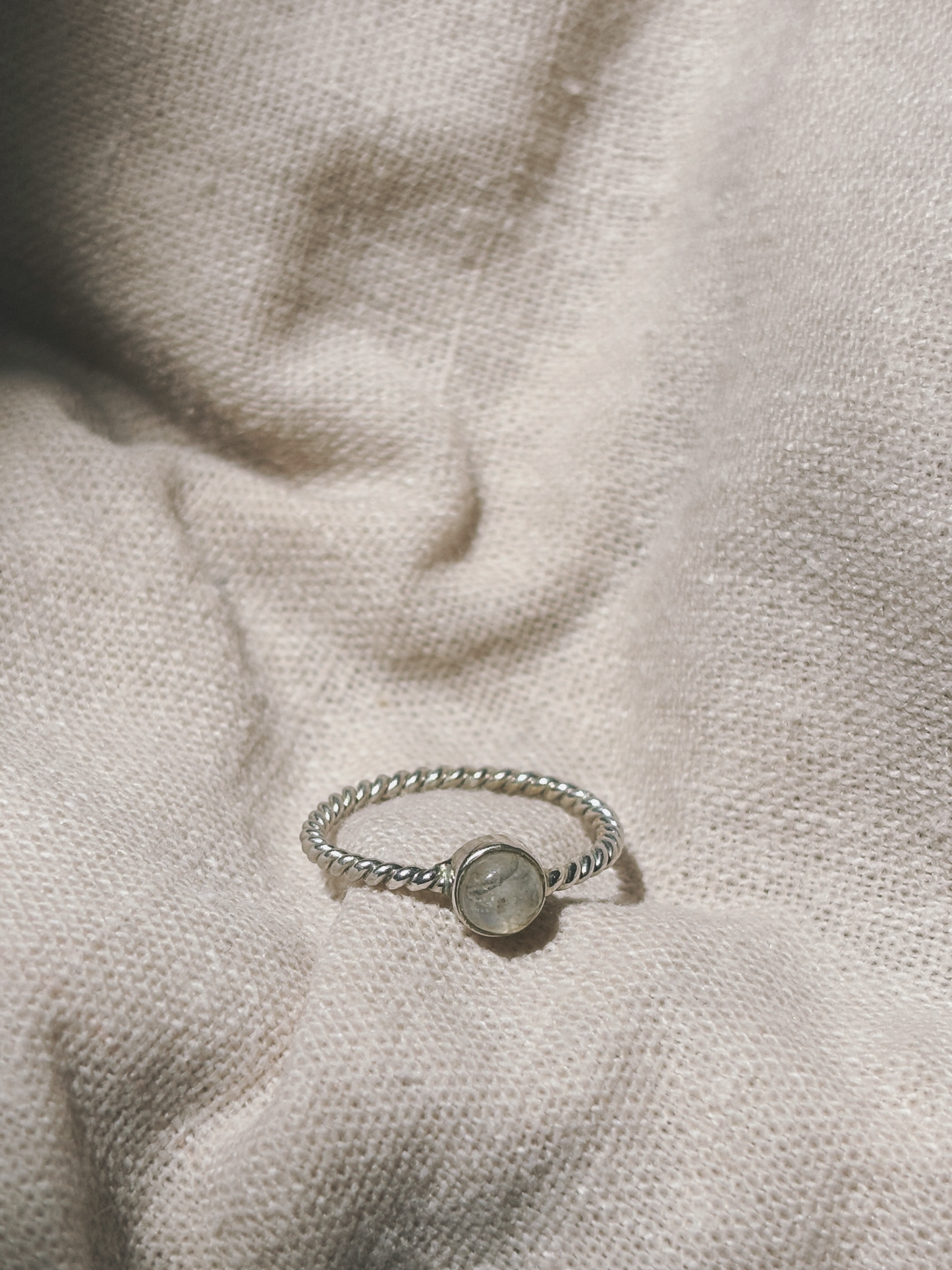 SENANG Moonstone Ring Silver