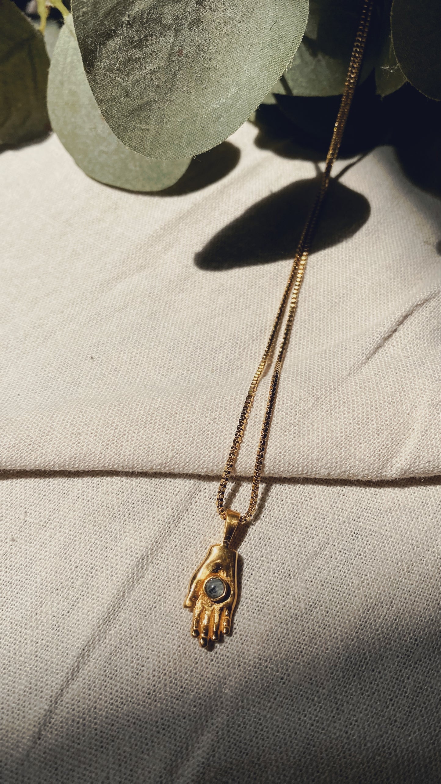 HAMSA Mondstein Halskette | Necklace Gold
