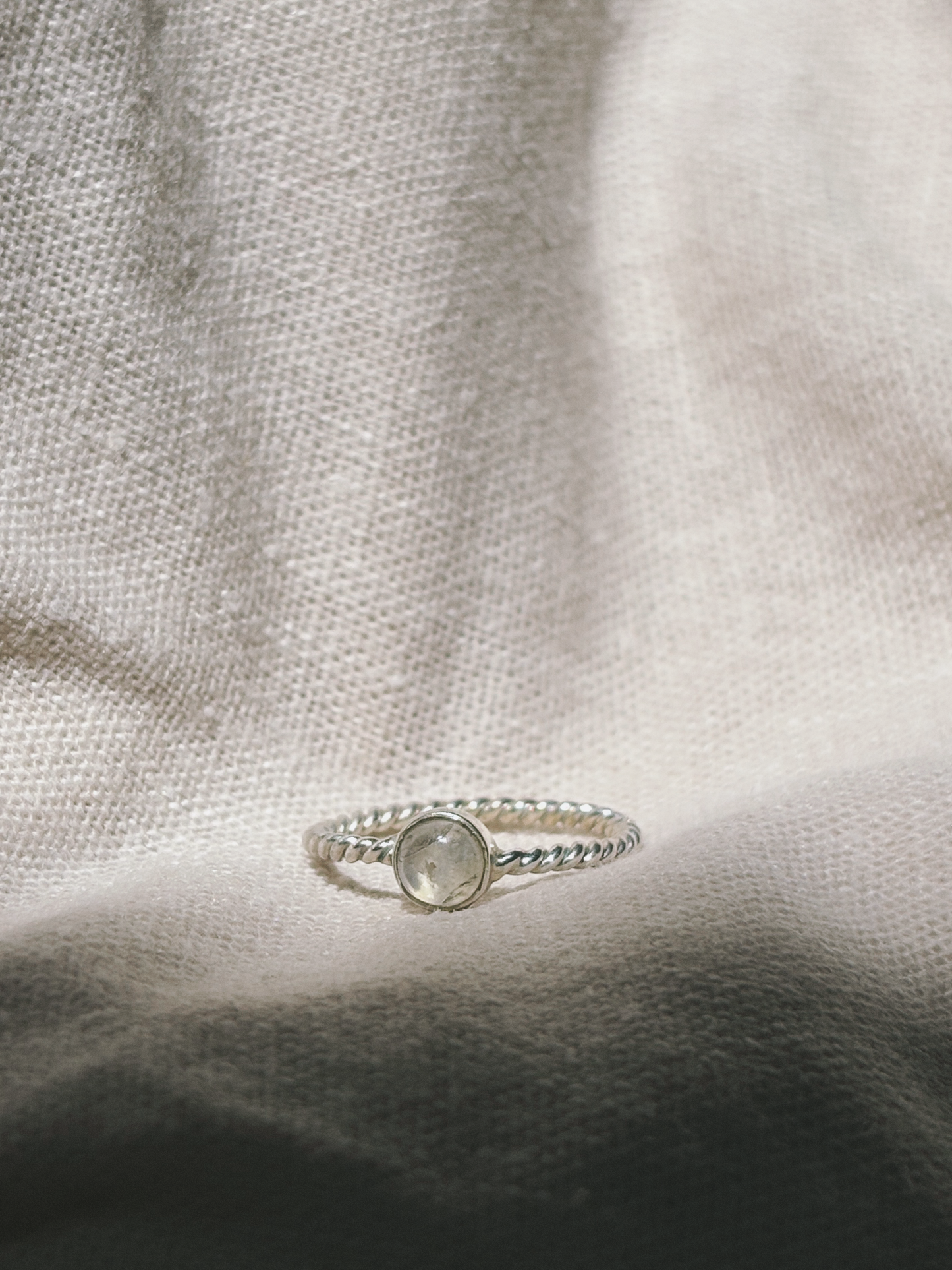 SENANG Moonstone Ring Silver