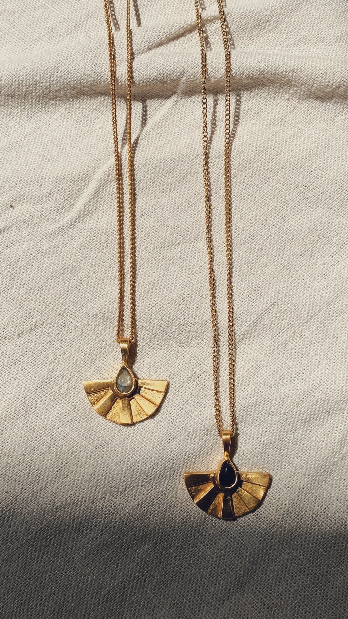 AURA big Halskette Moonstone | Necklace Gold
