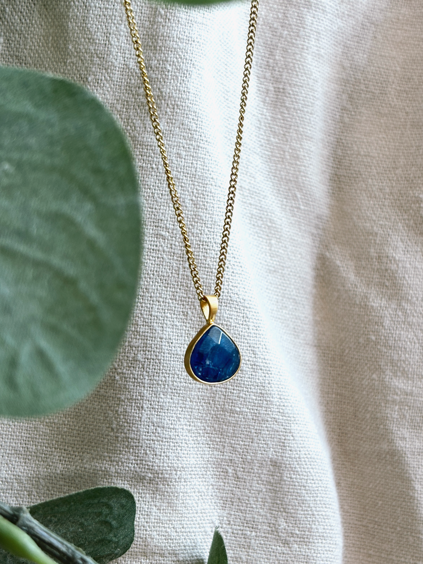 YUNA KYANIT Drop 10mm Halskette | Necklace Gold