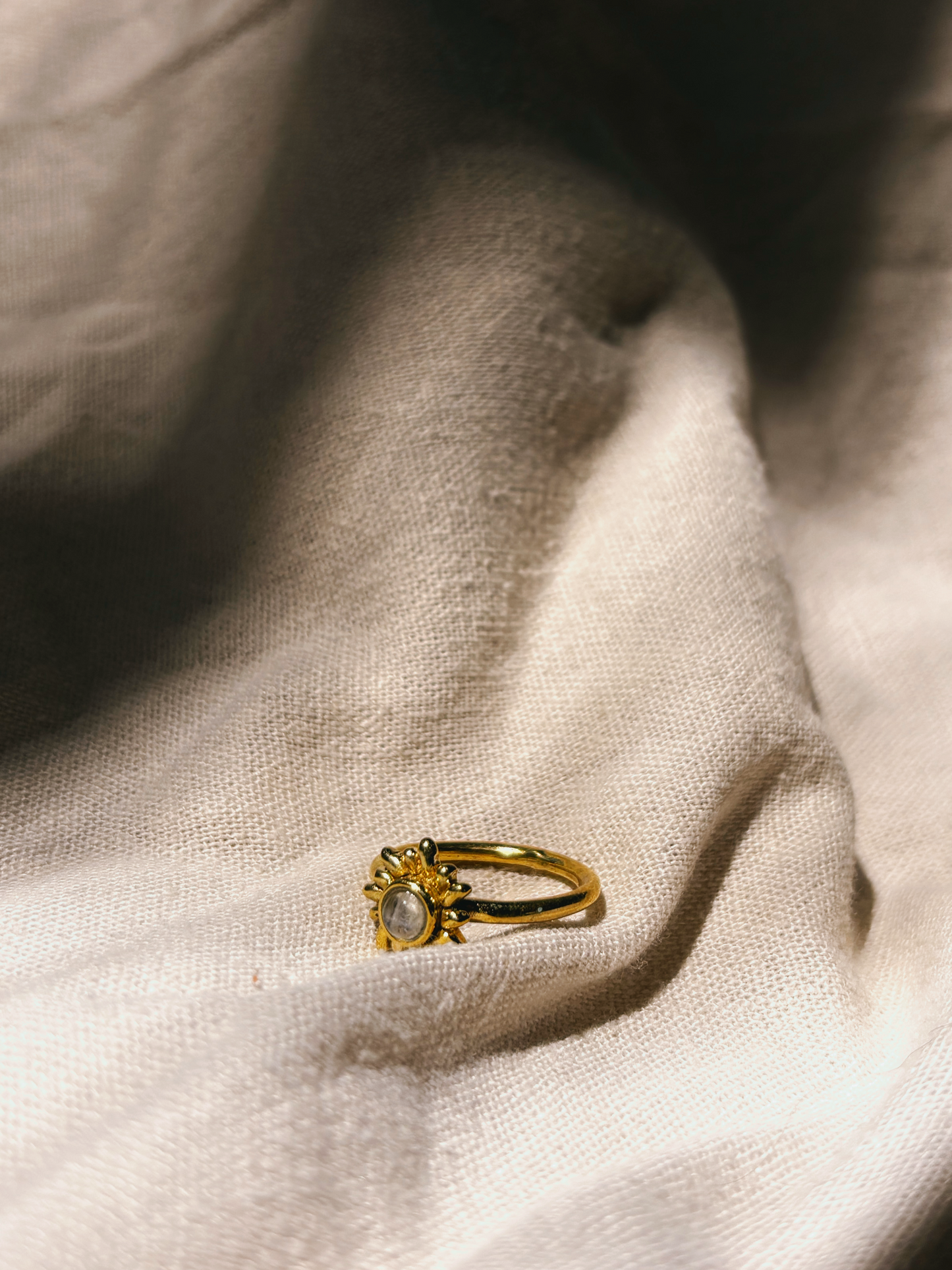 BUNGA Moonstone Ring Gold