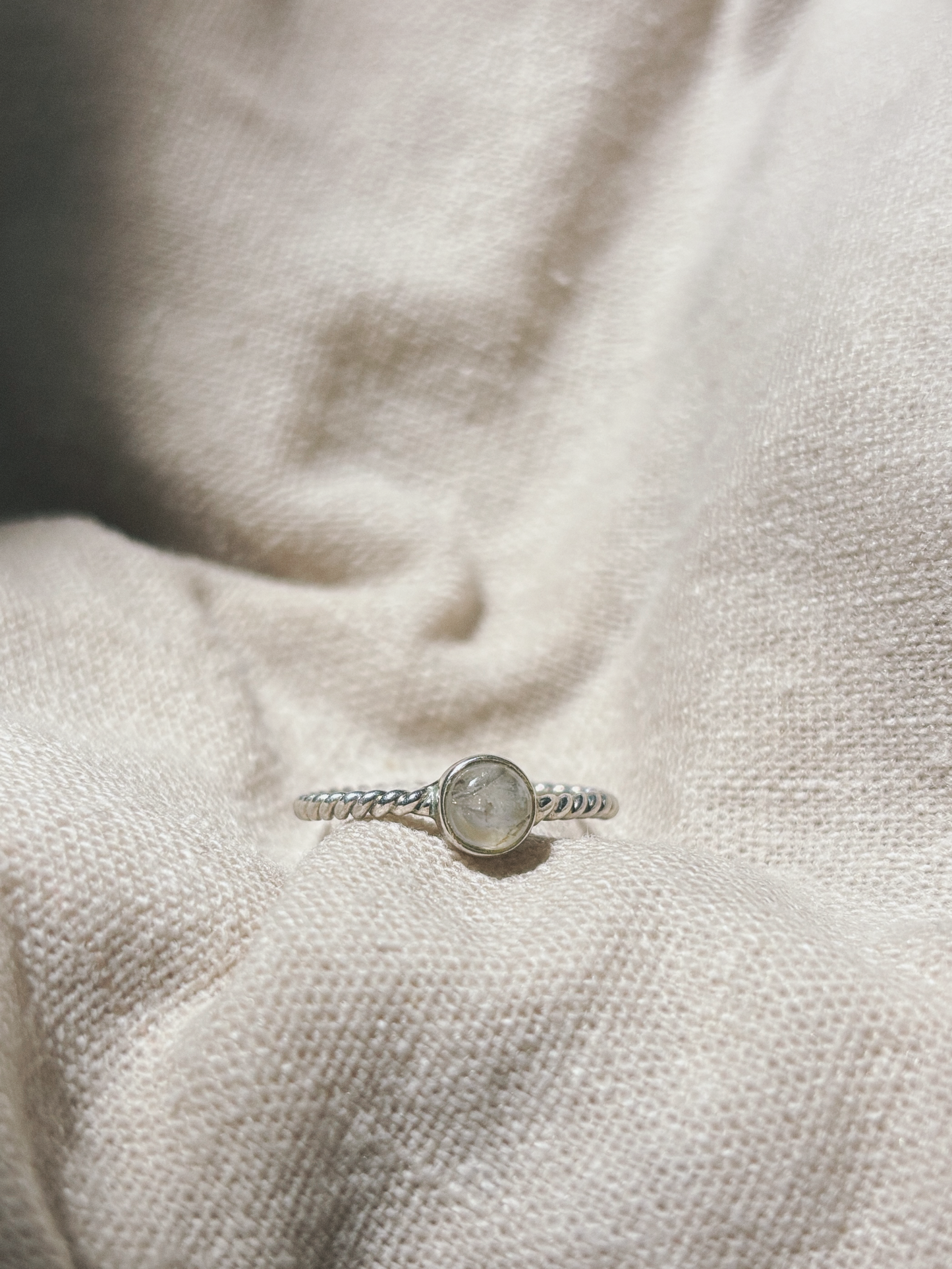 SENANG Moonstone Ring Silver