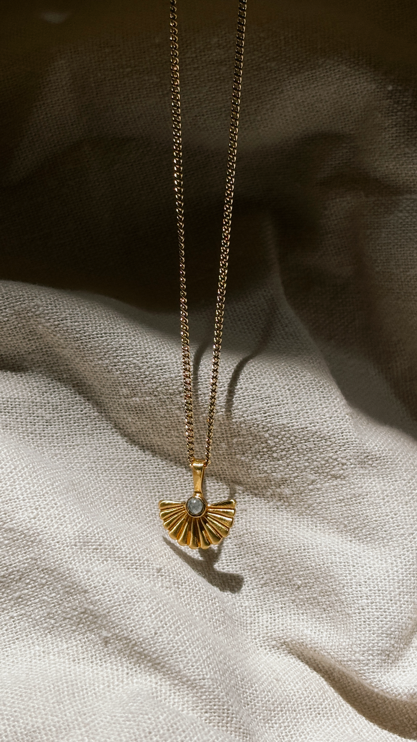 RAISA Moonstone Halskette | Necklace Gold