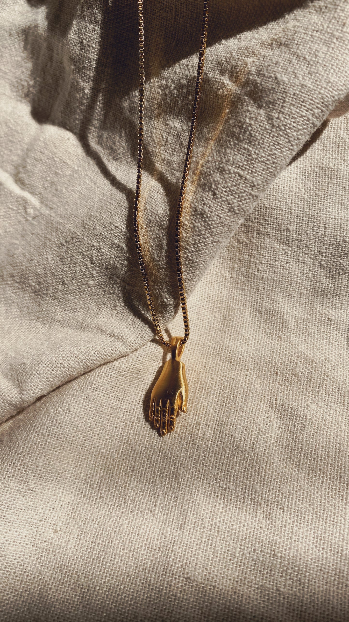 HAMSA Mondstein Halskette | Necklace Gold
