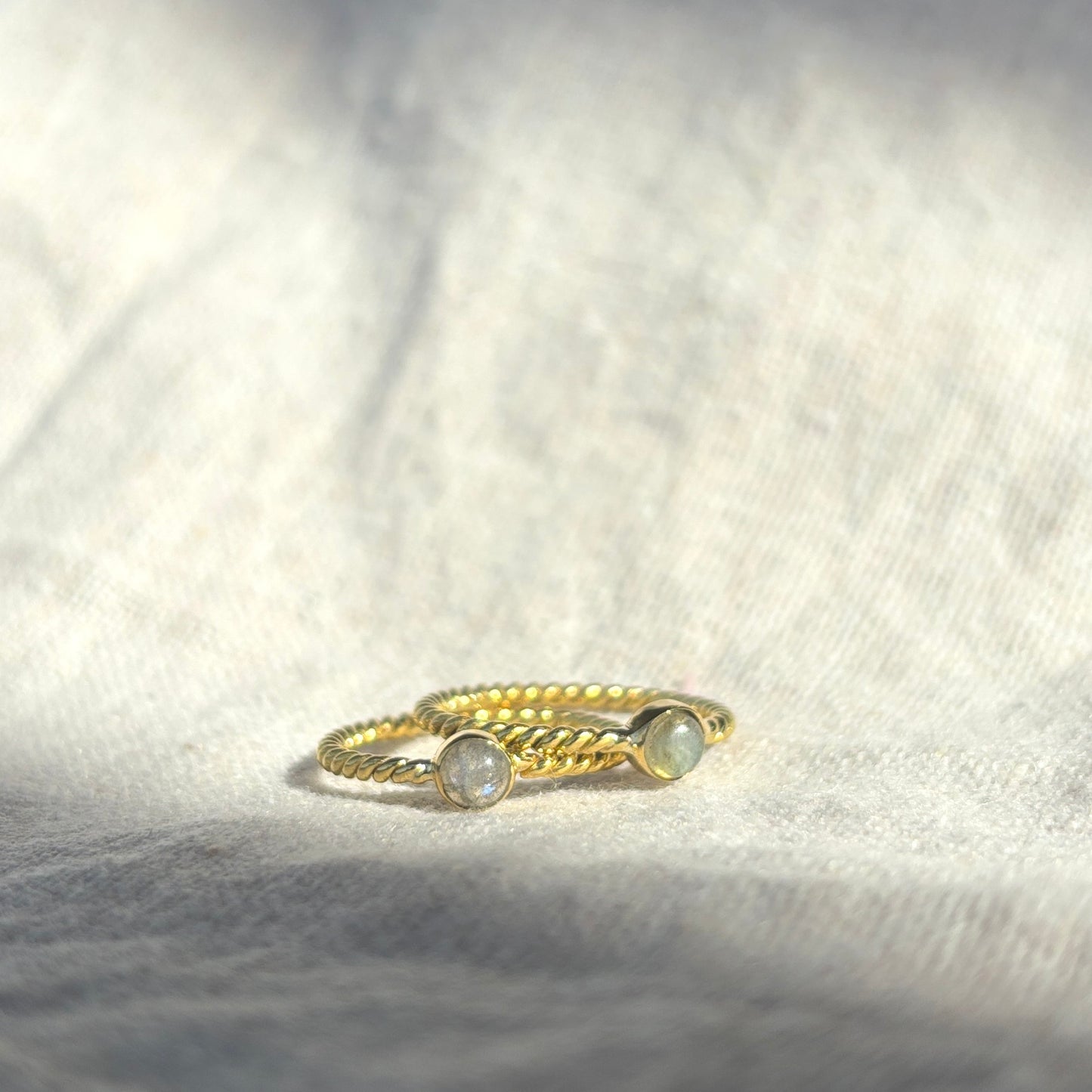 SENANG LABRADORIT Ring Gold
