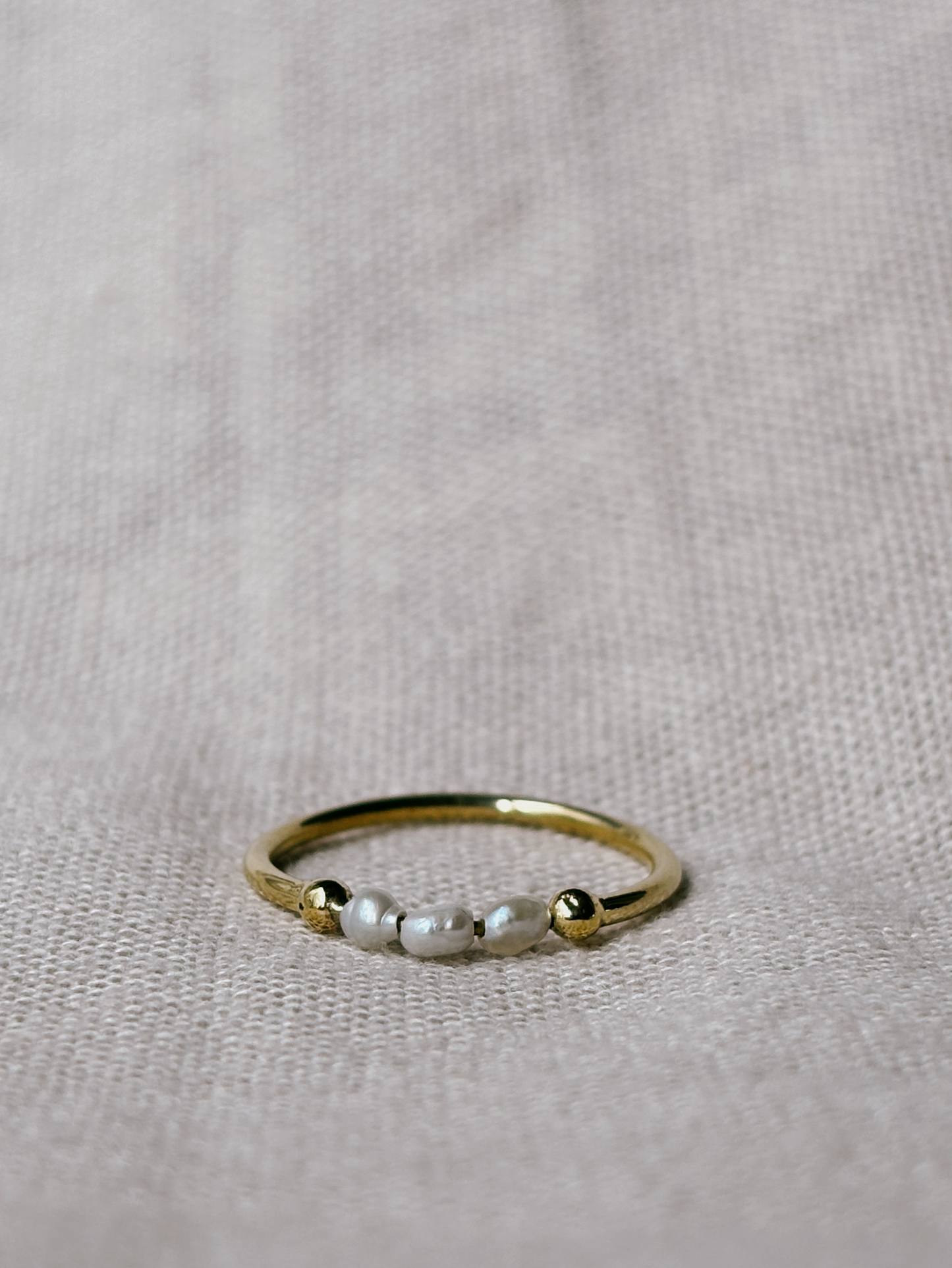 ALINA shiny Perlmutt Ring Gold
