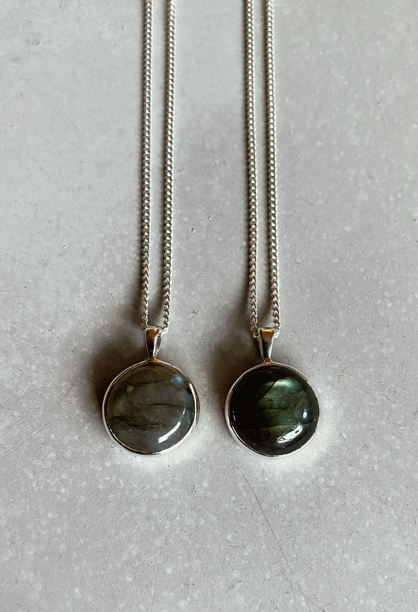 HANA LABRADORIT Halskette | Necklace Silver