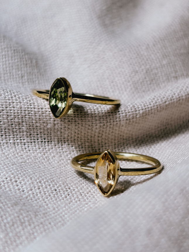 EMIA Peridot Ring Gold