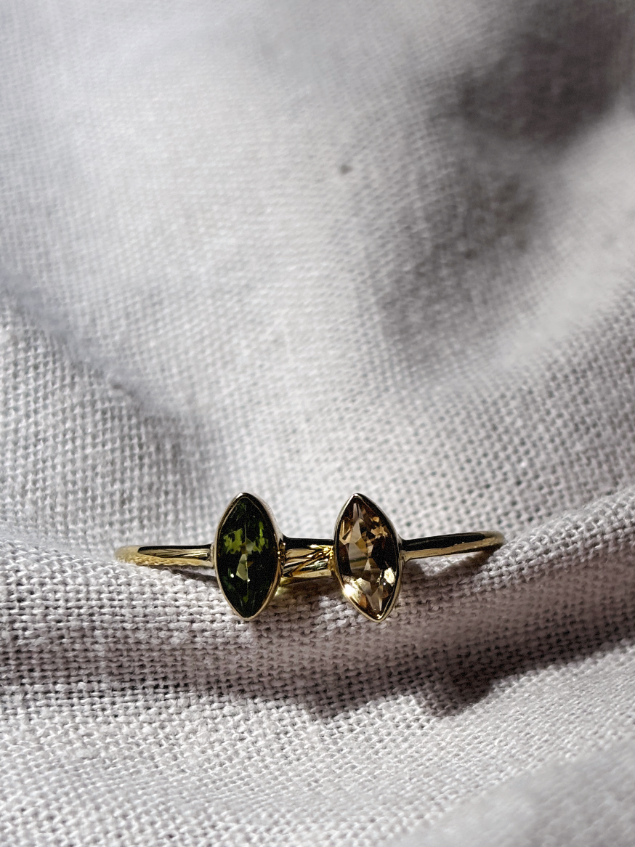 EMIA Peridot Ring Gold