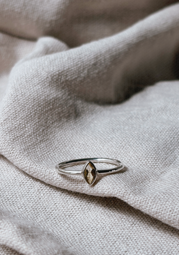 EMIA SMALL Citrin Ring Silver