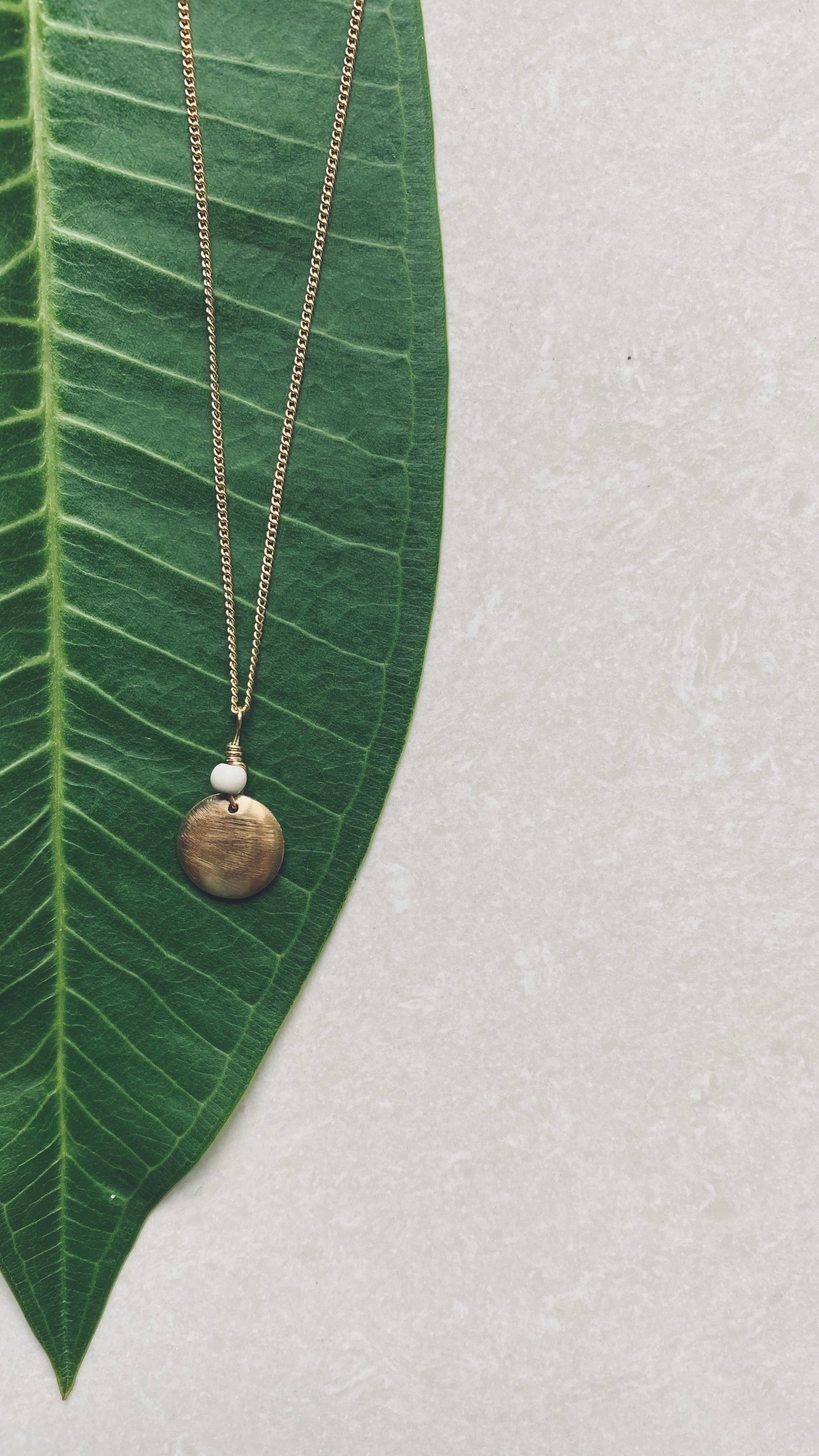 ANAM BAUMACHAT Halskette | Necklace Gold