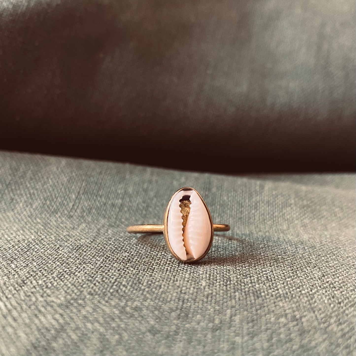 SARI SHELL Ring Gold