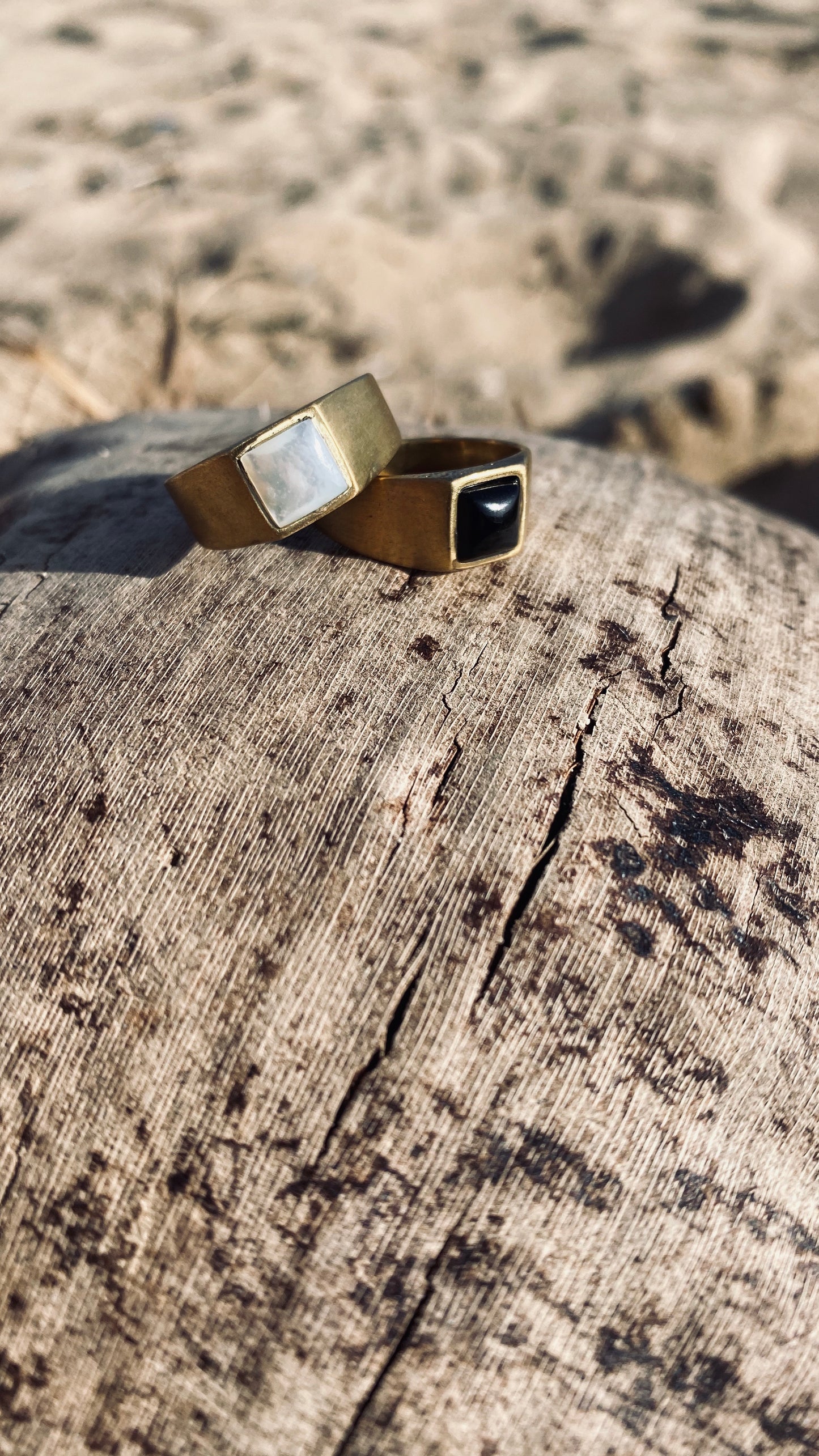 AMELIA Perlmutt Ring Gold