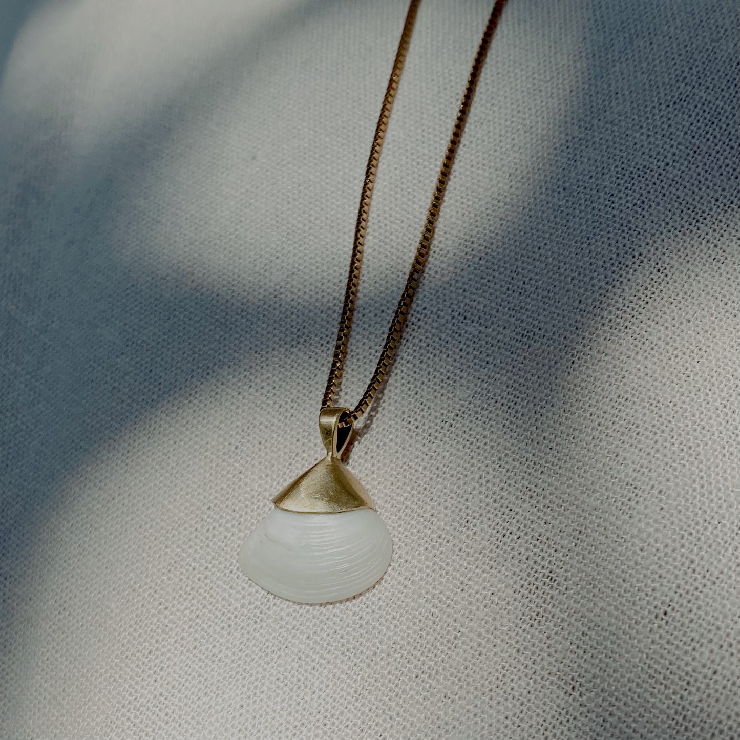 SERAYA SHELL Halskette | Necklace Gold