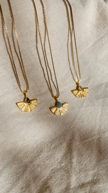 AURA small Turquoise Halskette  | Necklace Gold
