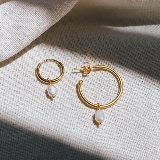 Hoops mit Perle gross Anhänger Ohrring | Earring Gold