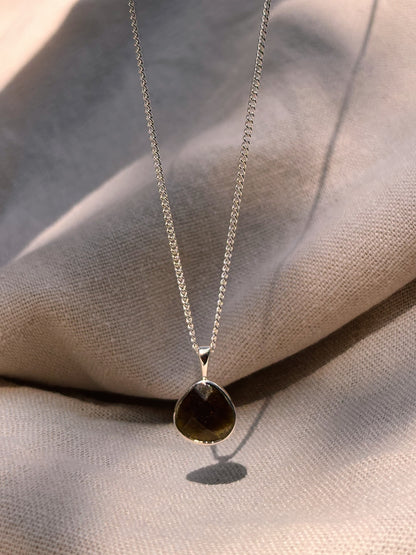 YUNA Grüner Granat Halskette | Necklace Silver