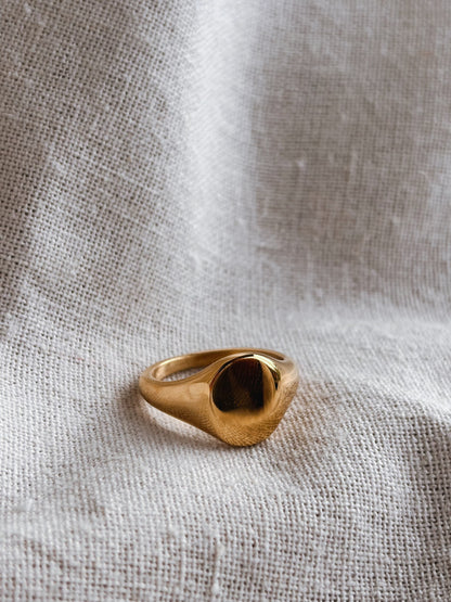 Siegel Ring oval Gold (auch mit Gravur erhältlich)