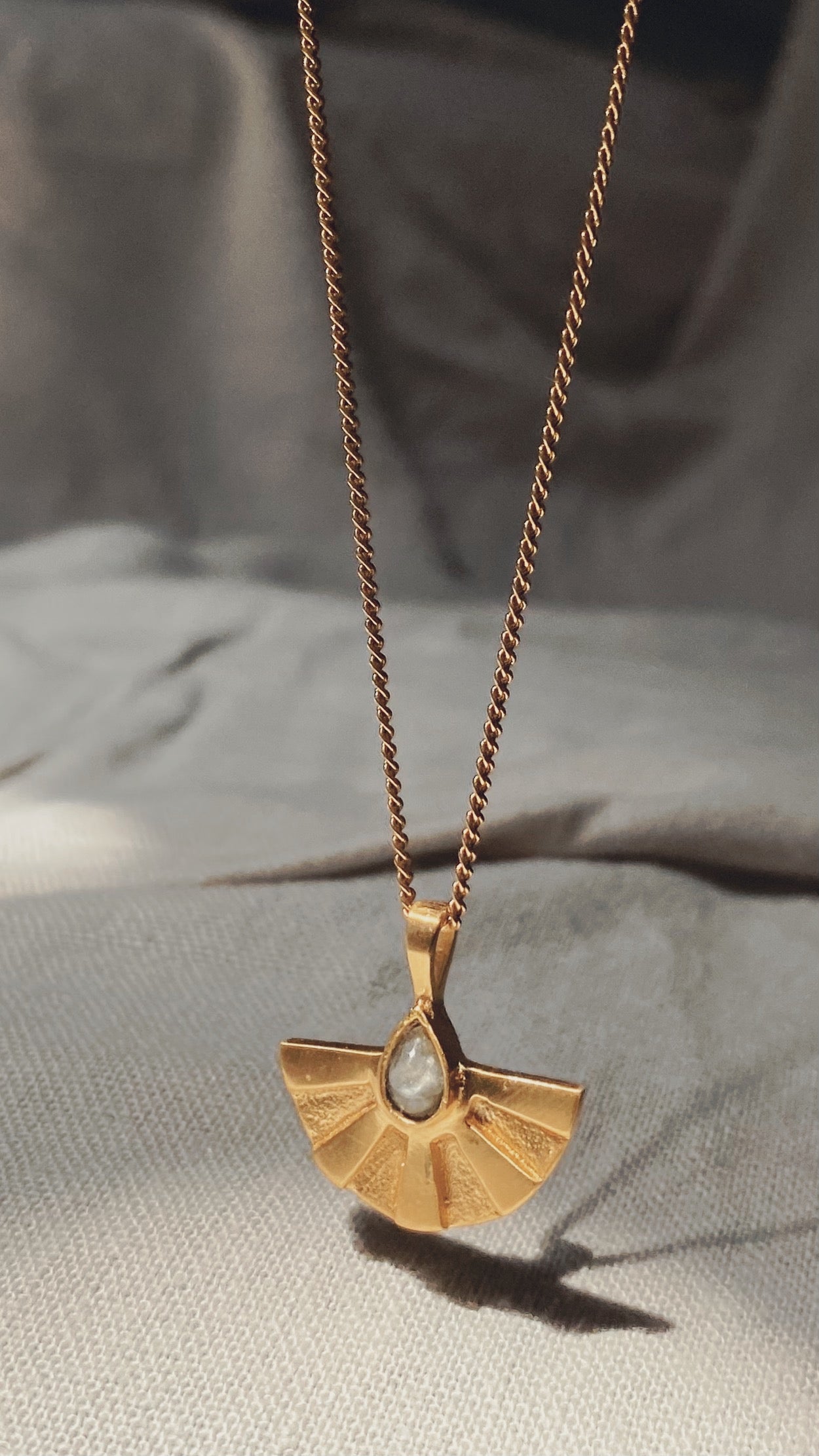 AURA big Halskette Moonstone | Necklace Gold