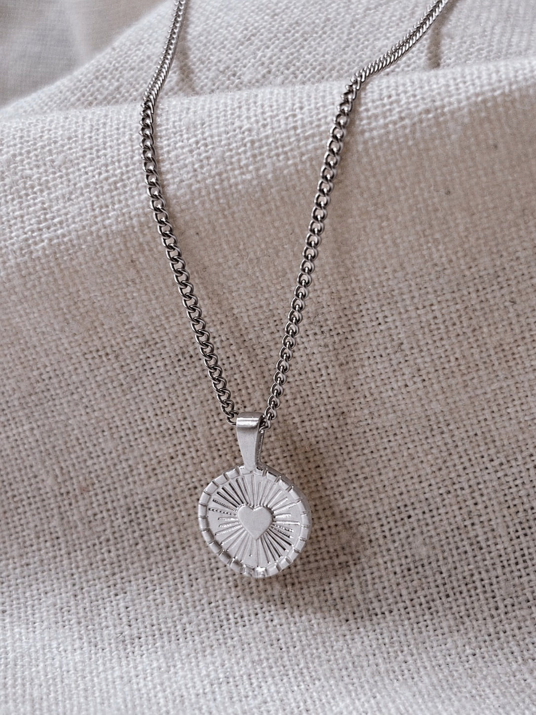 TARI HEART Halskette | Necklace Silver