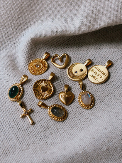 TARI HEART LOVE. Halskette | Necklace Gold