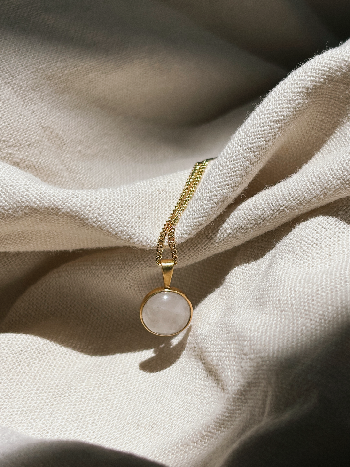 HANA Rosenquarz small Halskette | Necklace Gold