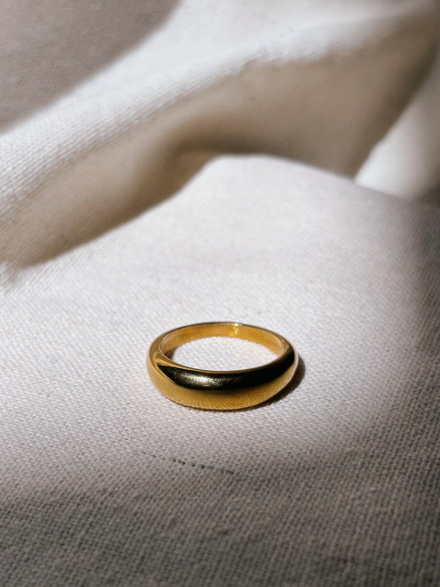 LILA small Ring Gold