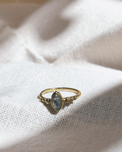 ORA Moonstone Ring Gold