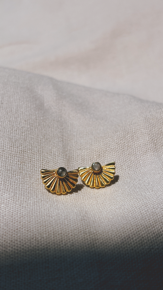 RAISA Moonstone Earring Gold
