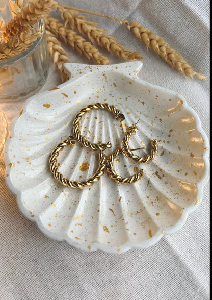 RAYA Hoops twisted 37mm Ohrring | Earring Gold