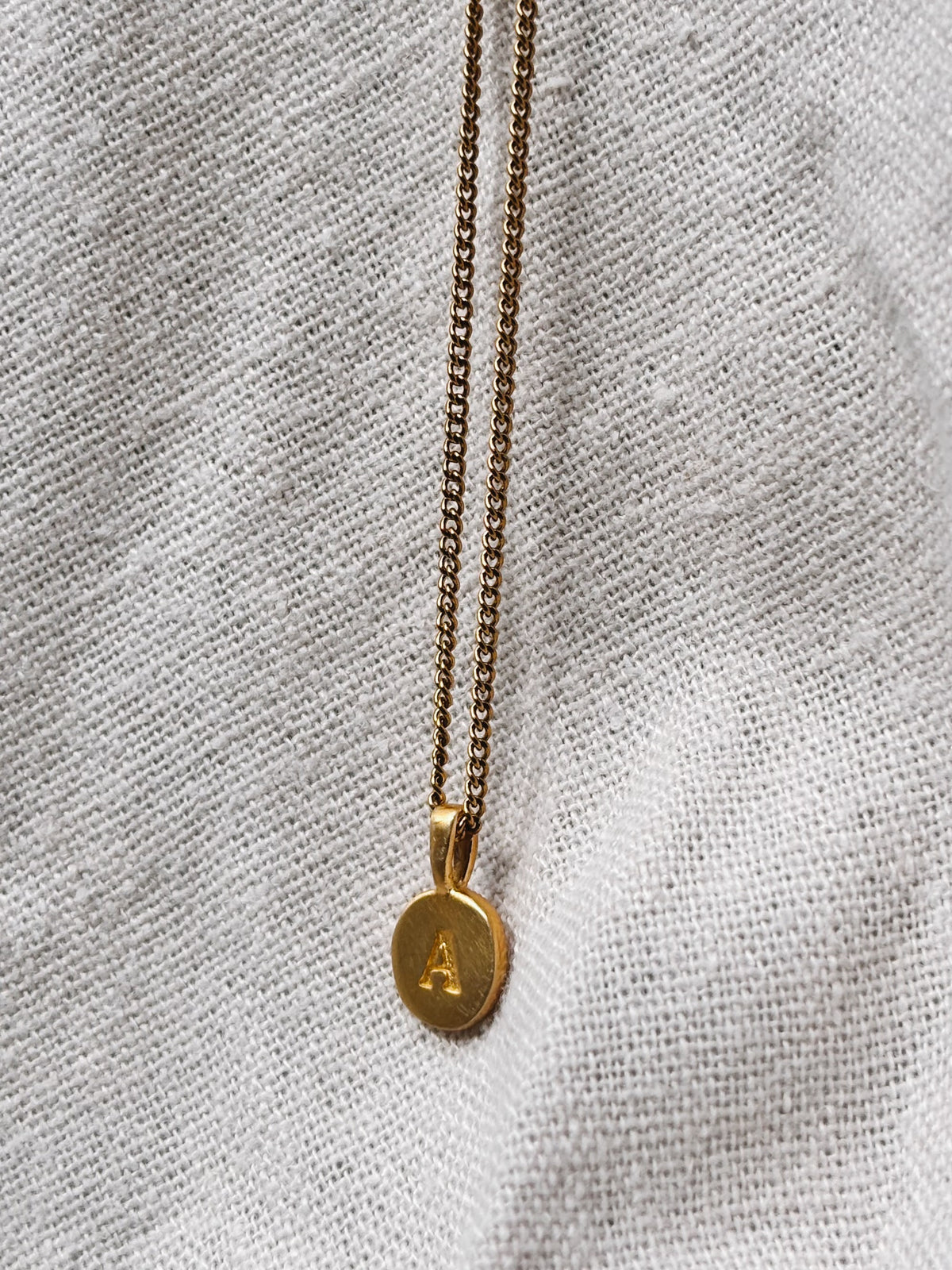 BUCHSTABEN Halskette | LETTER Necklace Gold