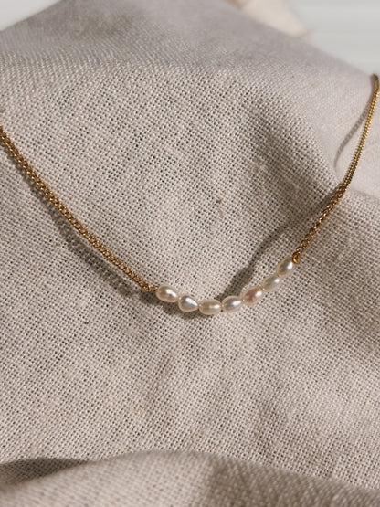MARWATI ALINA Perle Halskette | Necklace Gold