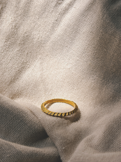 MASCA shiny Ring Gold
