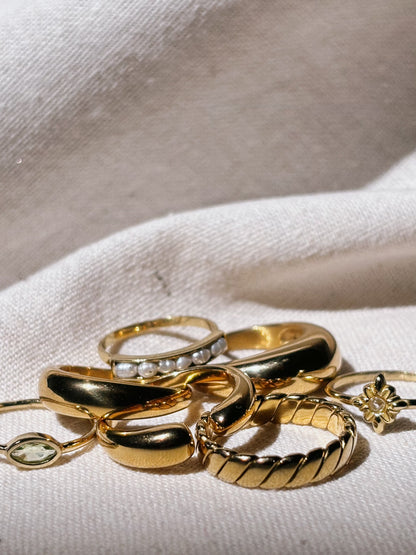 ISTA twisted flat Ring Gold