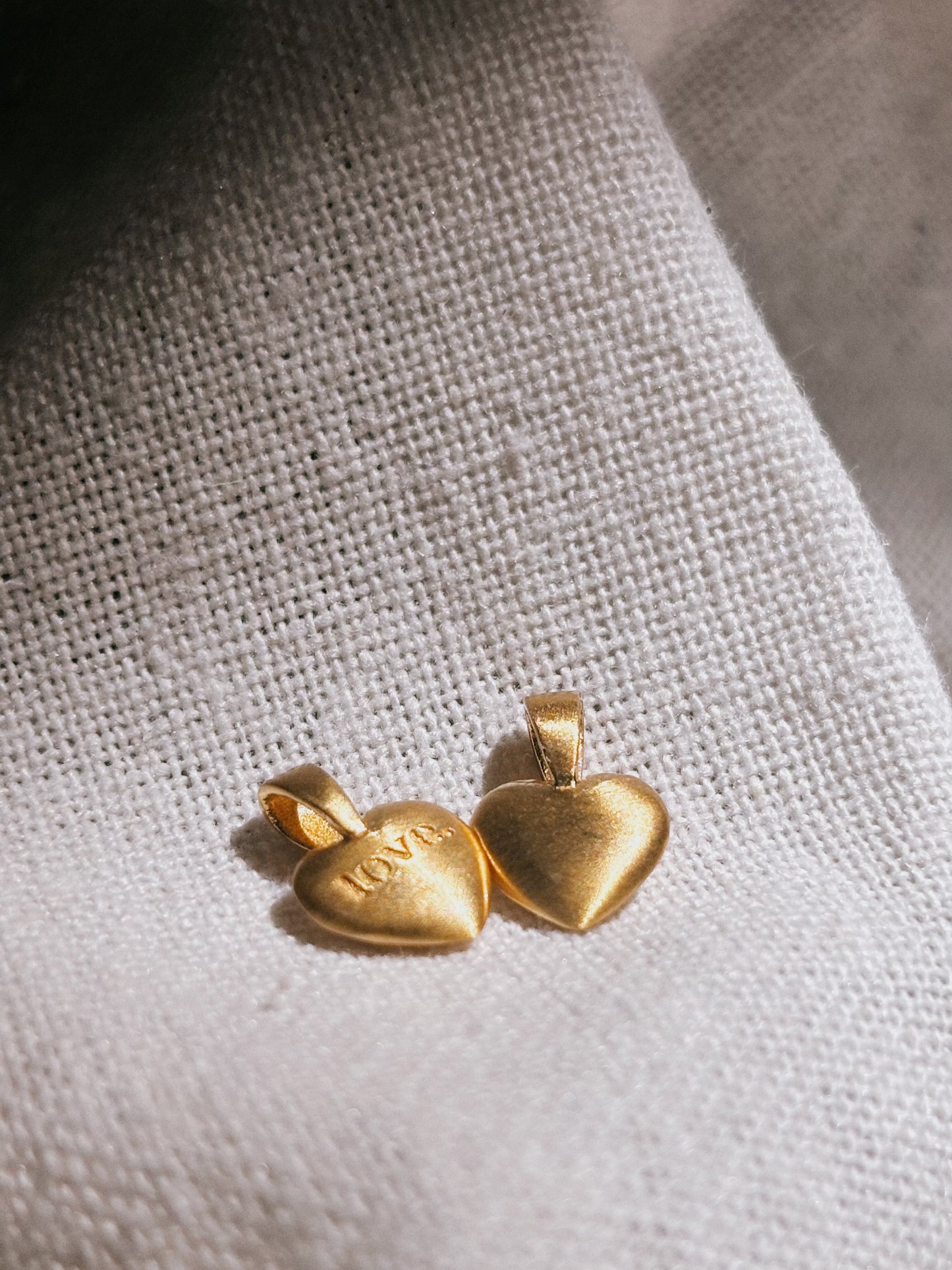 LOVE. HEART Halskette | Necklace Gold