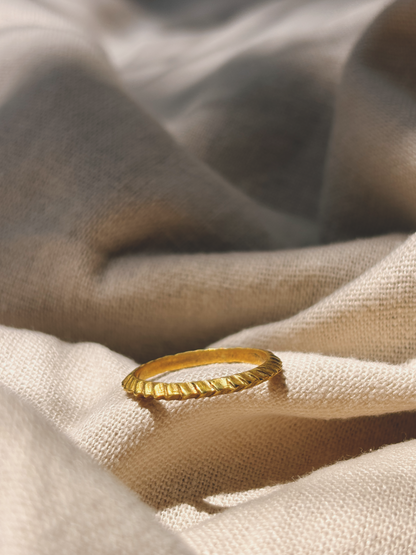MASCA shiny Ring Gold