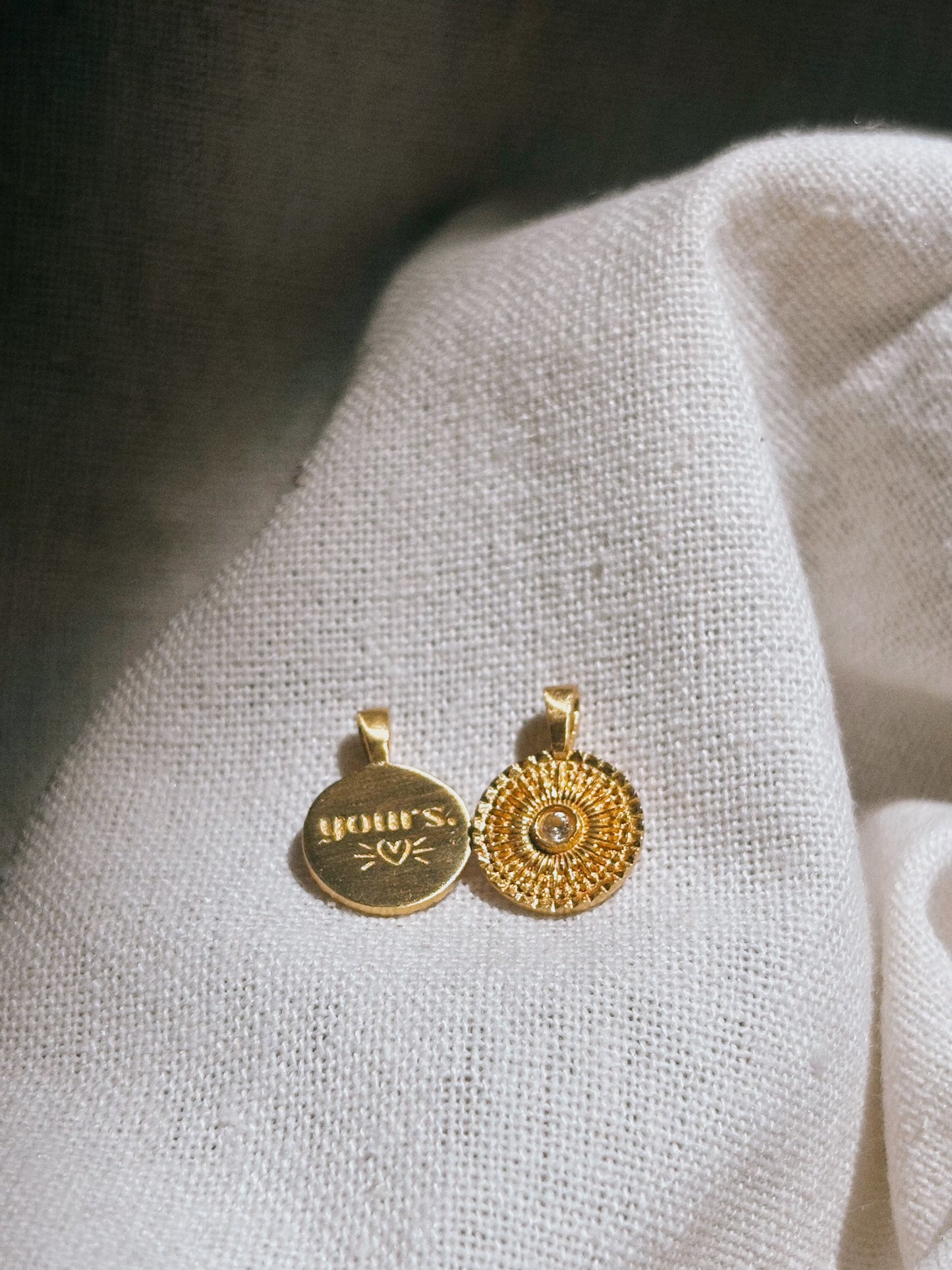 LARAS YOURS. Halskette | Necklace Gold