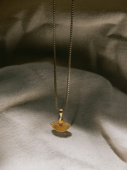 VICTORIA Halskette | Necklace Gold