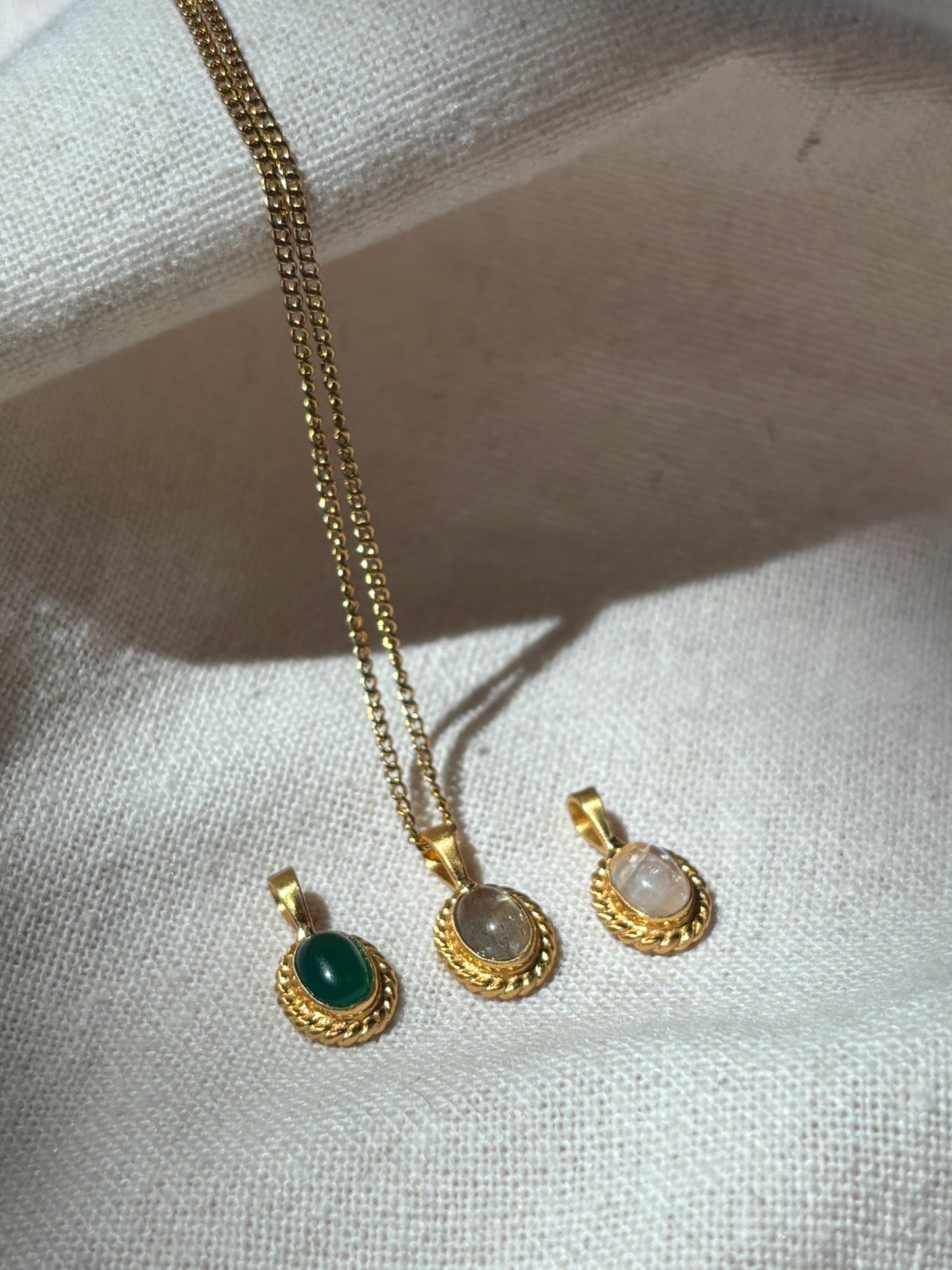MILYA grüner Achat Halskette | Necklace Gold