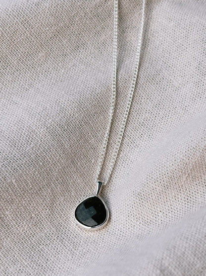 YUNA Grüner Granat Halskette | Necklace Silver