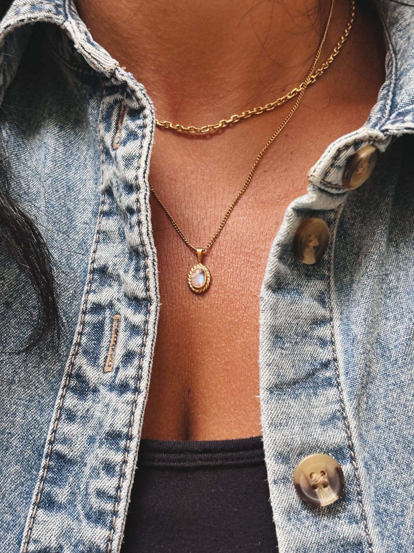 MILYA Mondstein Halskette | Necklace Gold