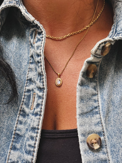 MILYA Mondstein Halskette | Necklace Gold