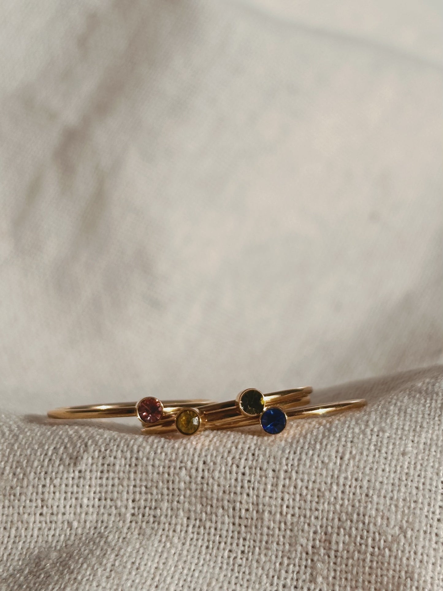 RENA Grüne Glasperle Ring Gold