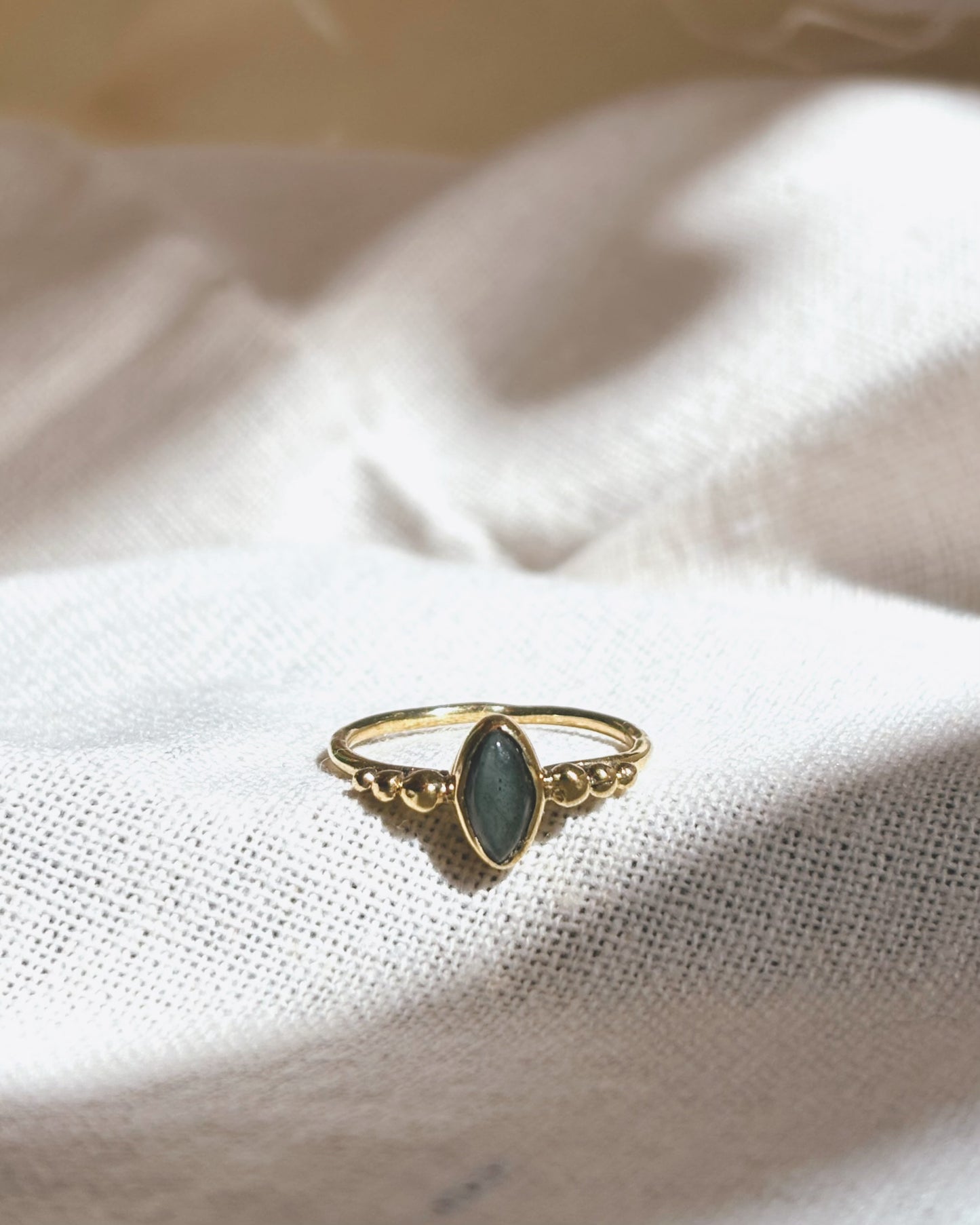 ORA Labradorit Ring Gold