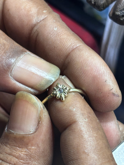 KAYLA FLOWER Mondstein Ring Gold