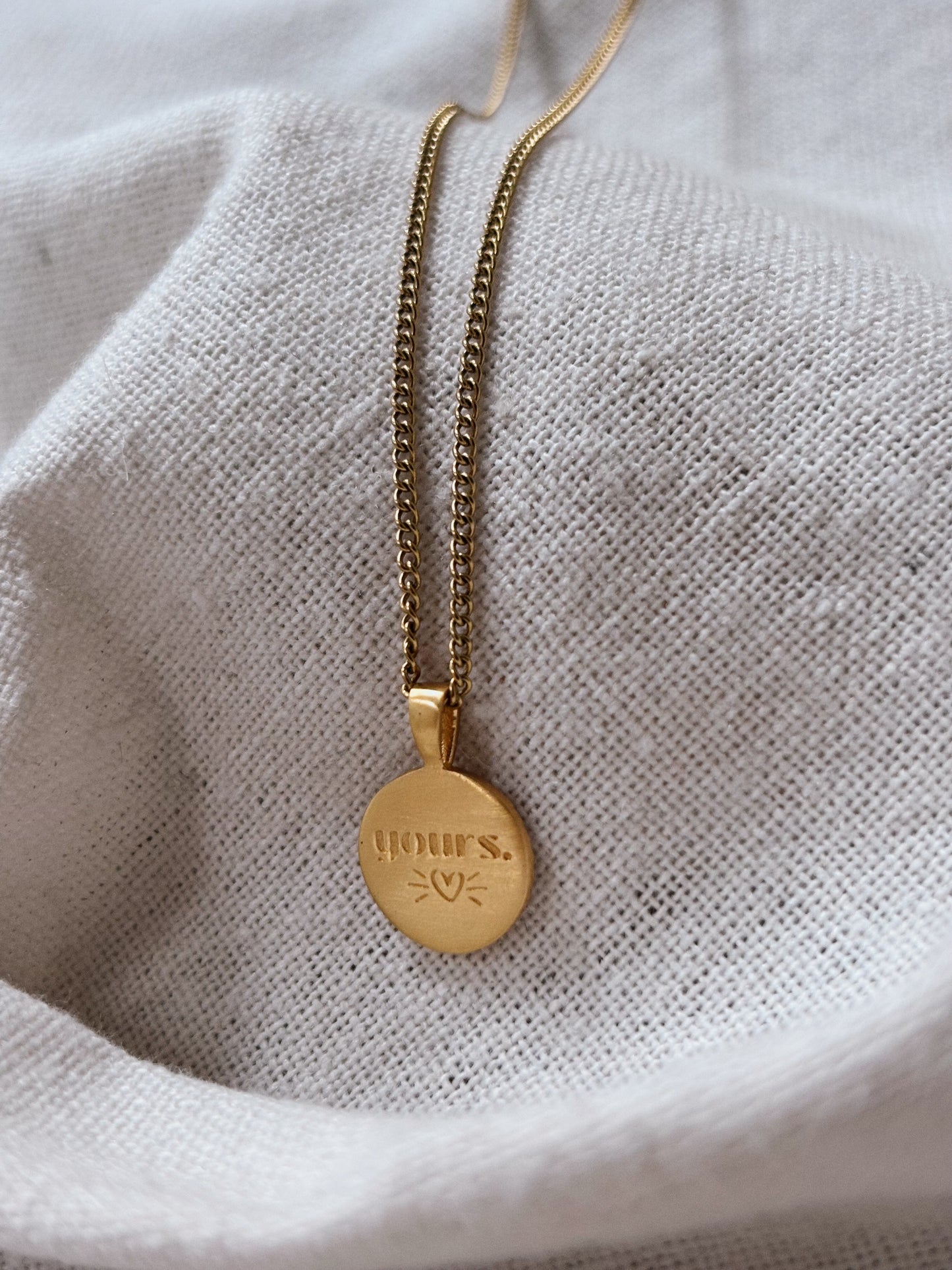 LARAS YOURS. Halskette | Necklace Gold